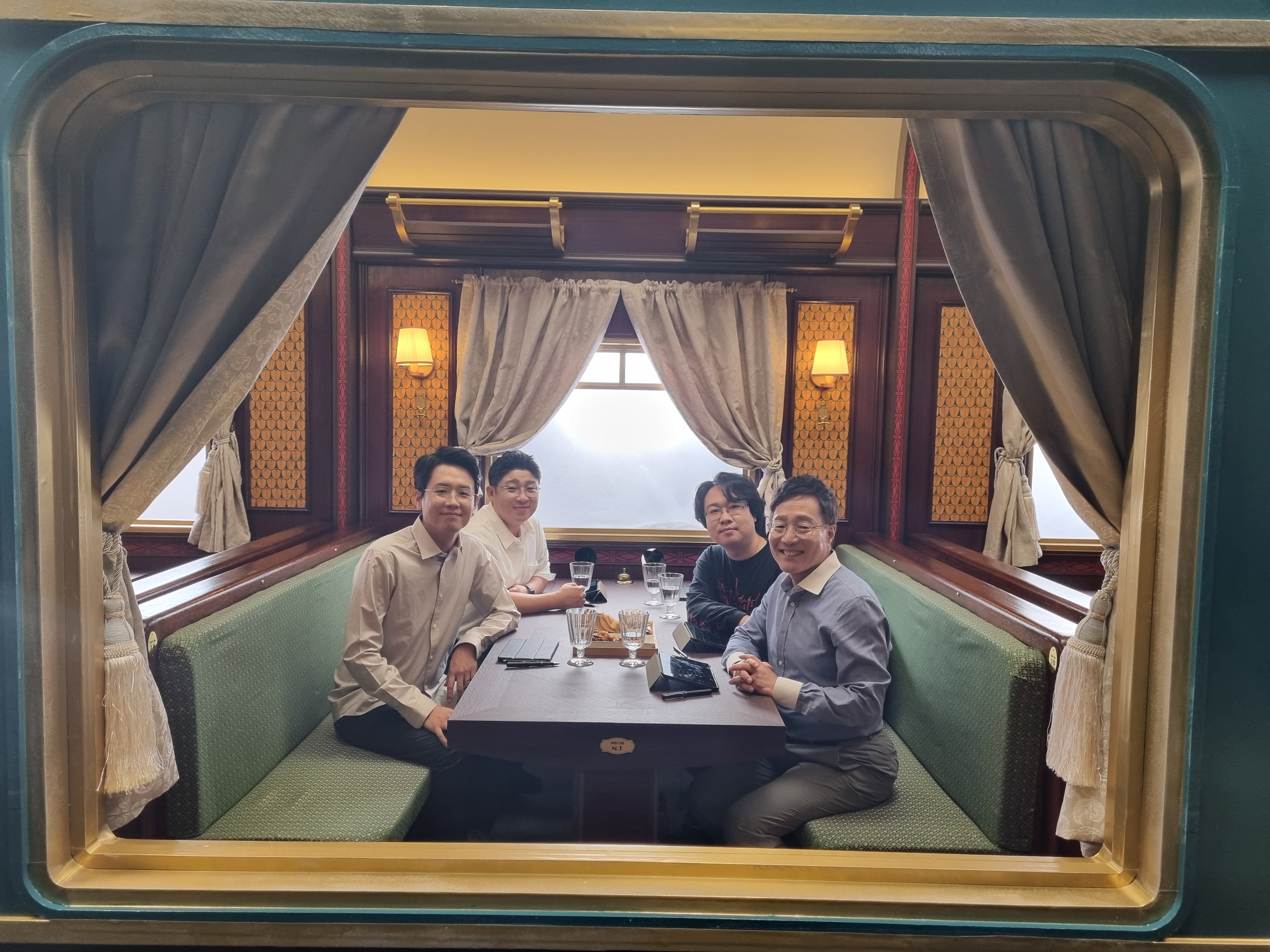 취미는 과학 첫 녹화 기념사진